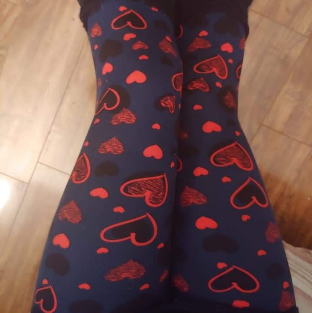 Plus Red, Black & Blue Heart Print Leggings